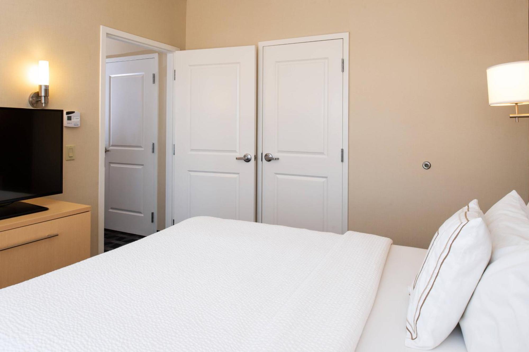 Towneplace Suites By Marriott Bakersfield West Dış mekan fotoğraf