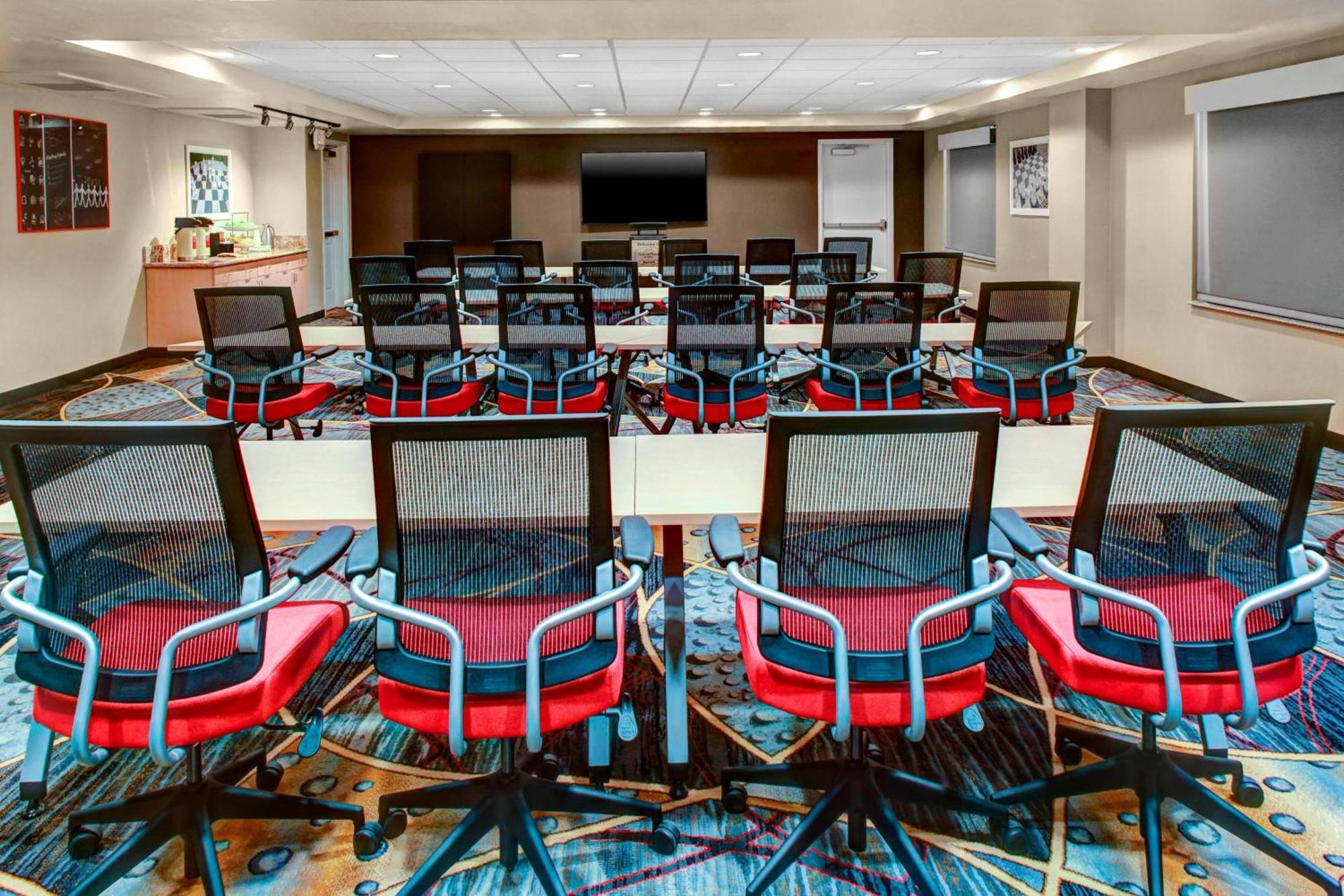 Towneplace Suites By Marriott Bakersfield West Dış mekan fotoğraf