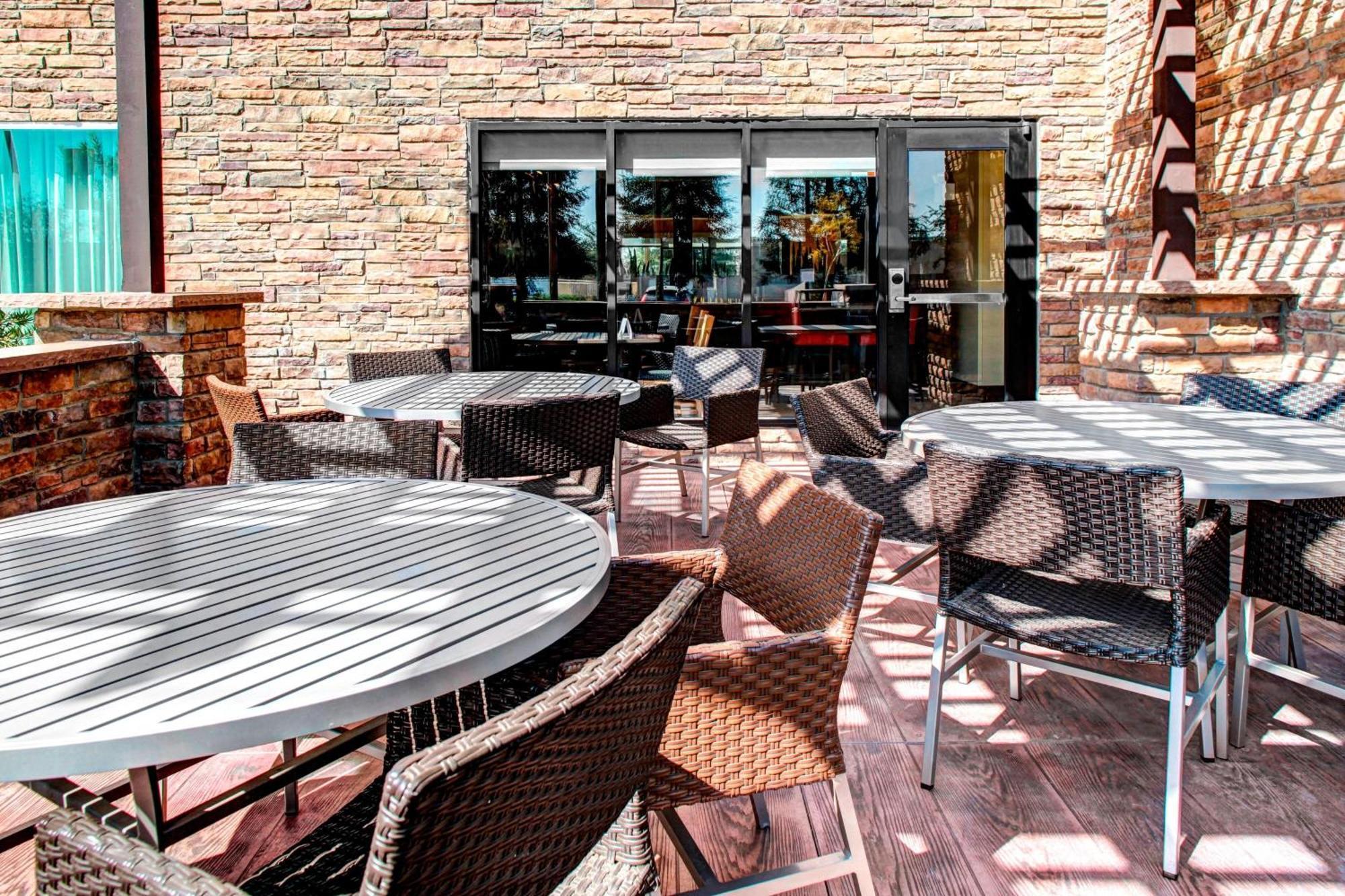 Towneplace Suites By Marriott Bakersfield West Dış mekan fotoğraf