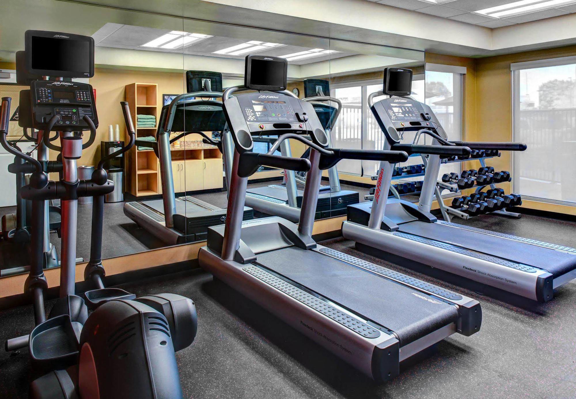 Towneplace Suites By Marriott Bakersfield West Dış mekan fotoğraf
